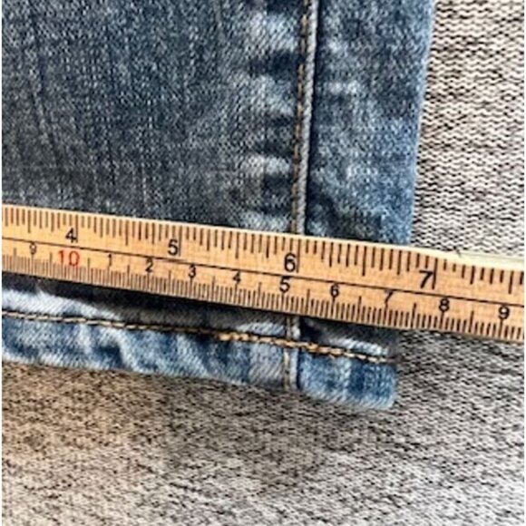 Old Navy Womens Jeans Size 6 Blue Denim Original Mid Rise Distressed Straight - Picture 11 of 14